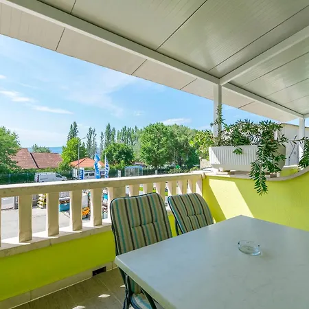 Apartment Branko Duće